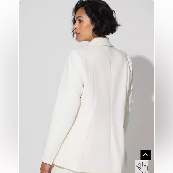 Torrid SoHo Studio Refined Crepe Blazer BNWT Size 2 - Picture 9 of 12